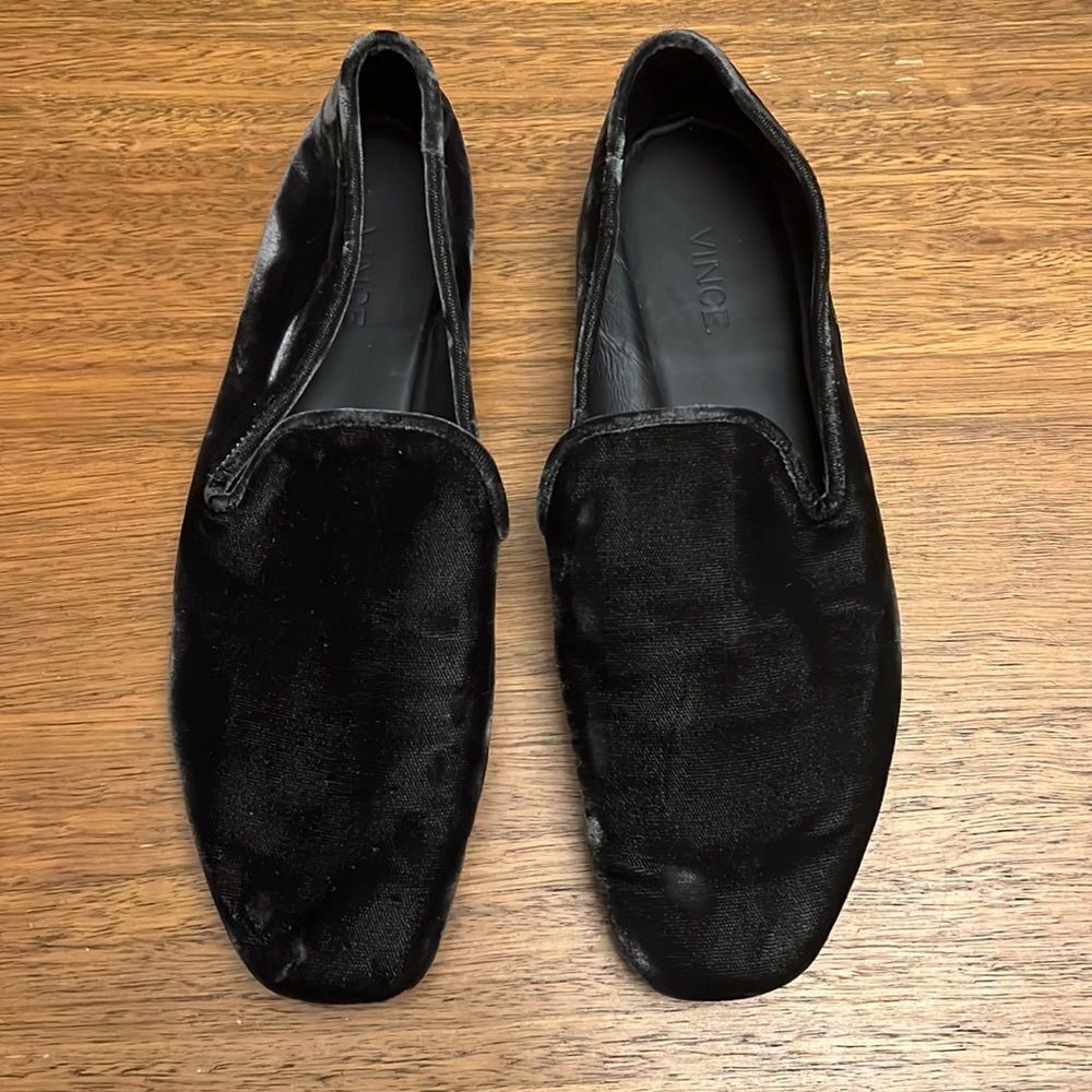 Vince velvet flats  